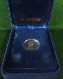 • The front face is in a very good condition, the reverse has minor toning.