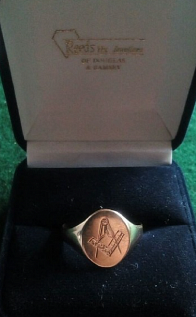 🔹9ct Gold Masonic hallmarked ring.